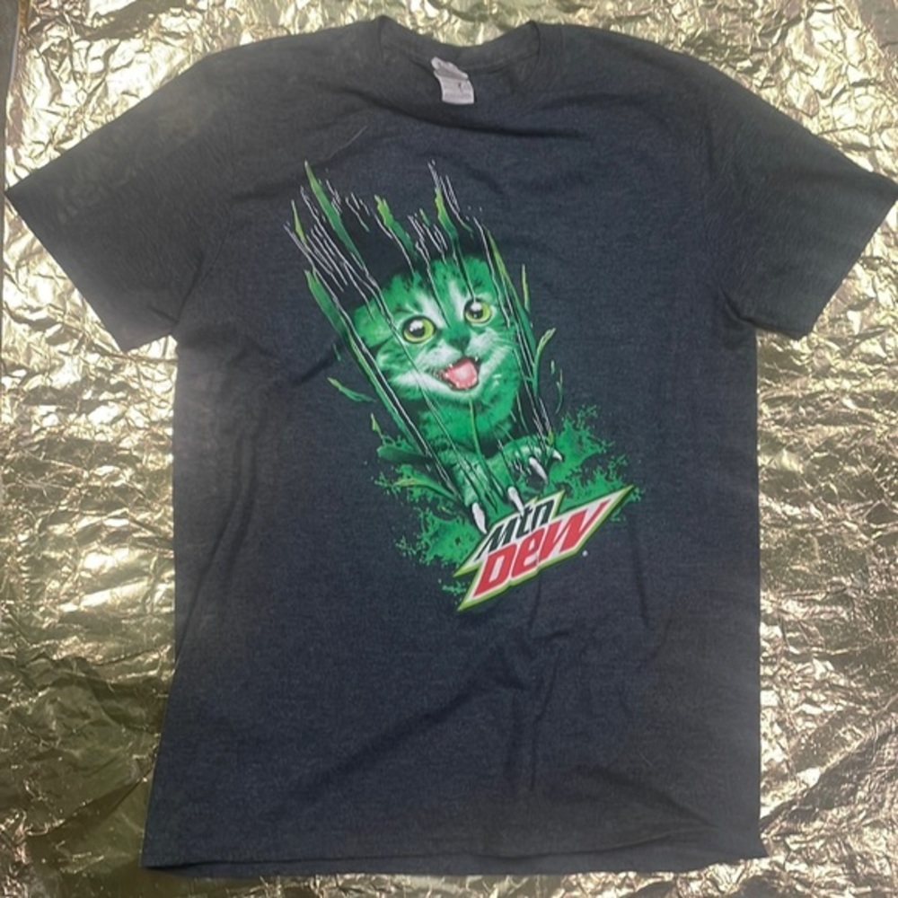 vintage Mountain Dew shirt